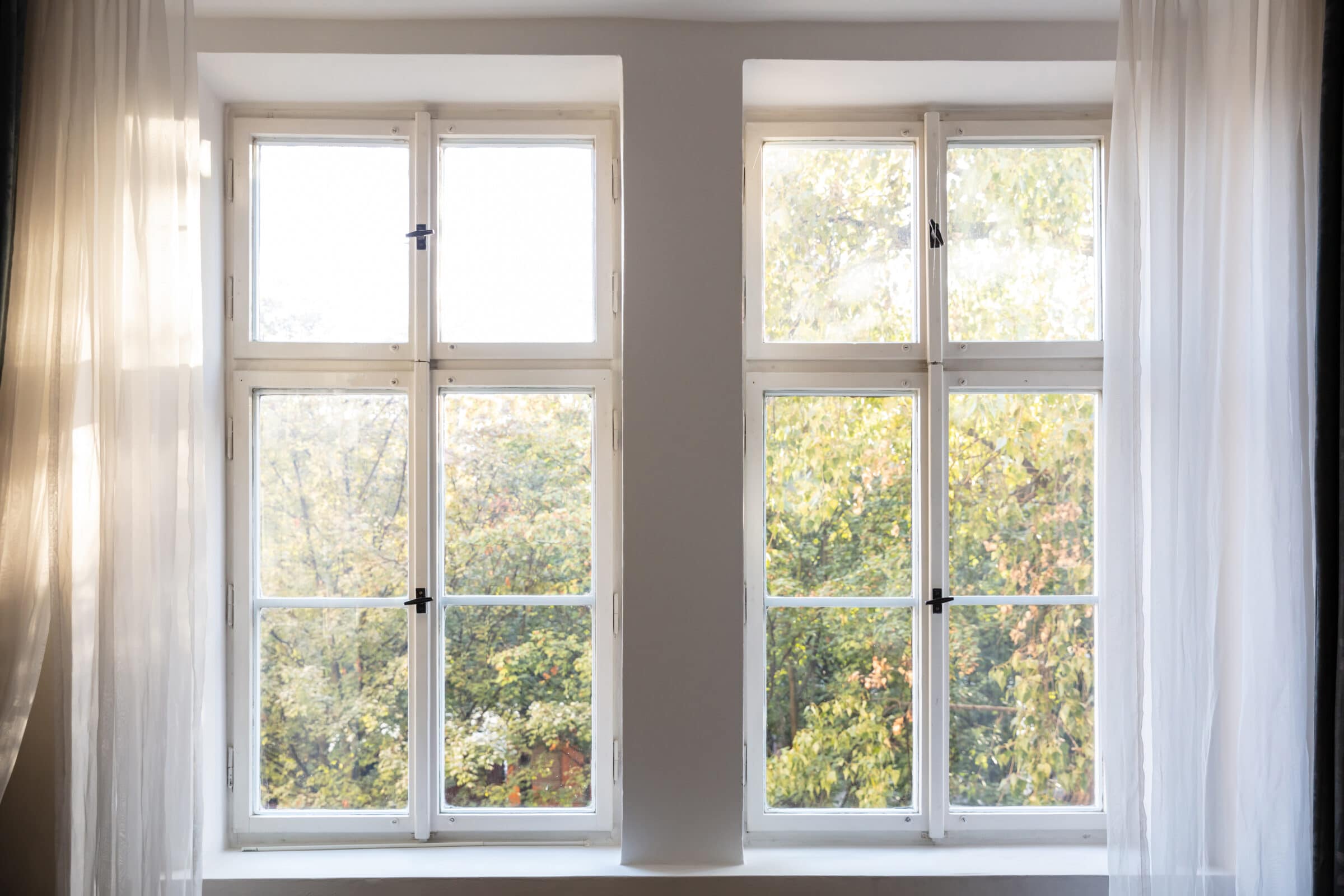 4 Types of Window Treatments Plus Their Pros and Cons » window 4 Types of Window Treatments Plus Their Pros and Cons